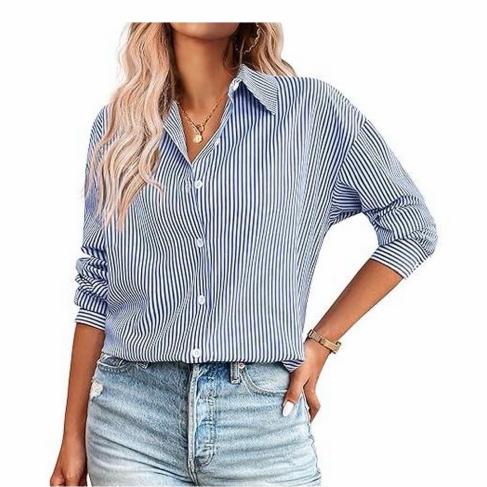 NWT Zeagoo Women's Blue and White Striped Button Down Oversized Shirt. SU26